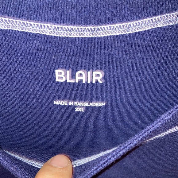 Blair women’s two XL longsleeve T-shirt blue with white stitching - Picture 2 of 7